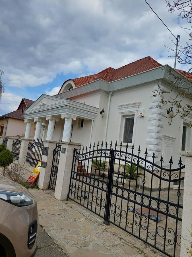 Gombos Apartman Apartman Hajdúszoboszló Kültér fotó