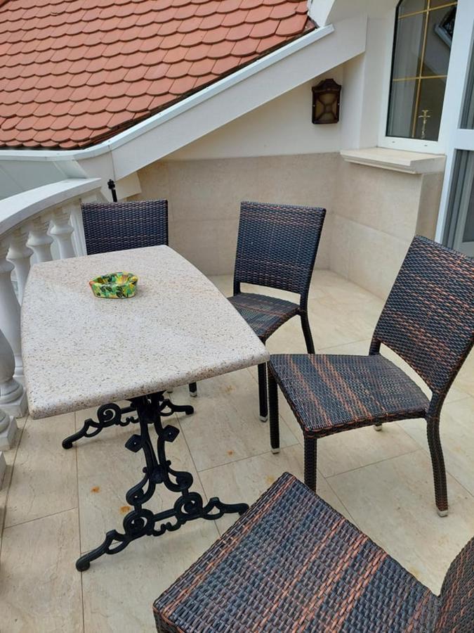 Gombos Apartman Apartman Hajdúszoboszló Kültér fotó
