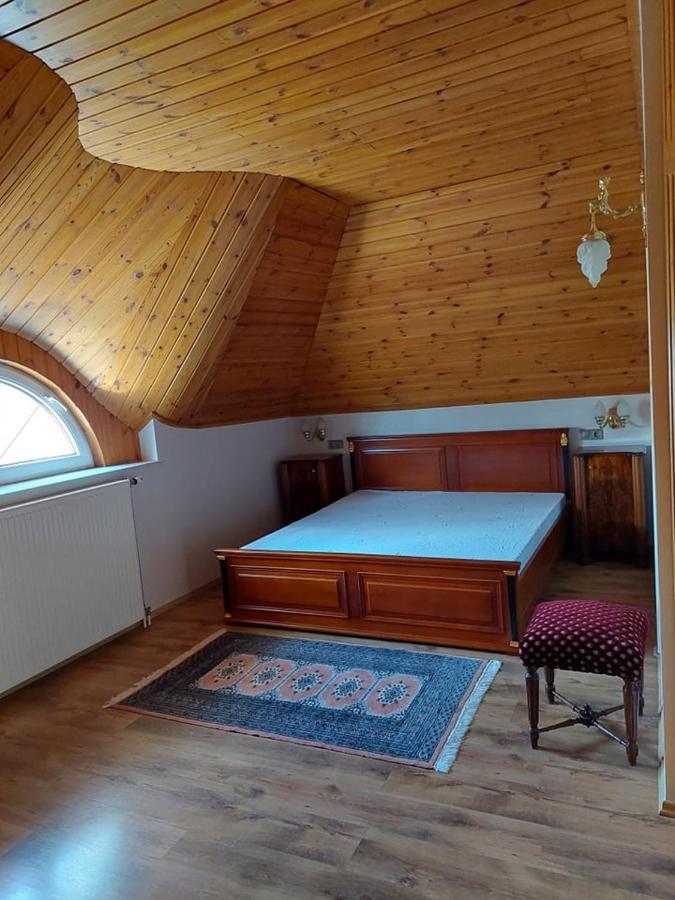 Gombos Apartman Apartman Hajdúszoboszló Kültér fotó